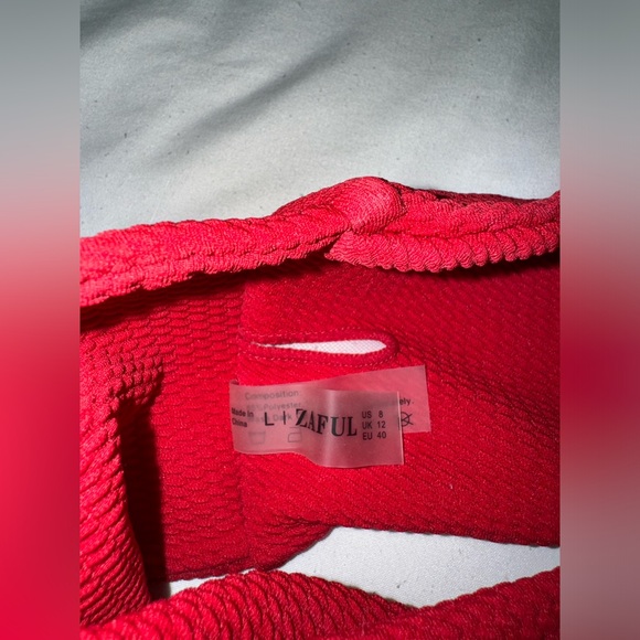 ZAFUL Red Ribbed Strapless Bikini - Picture 2 of 3
